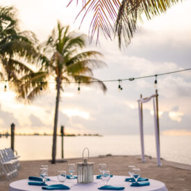 b wedding at the beach