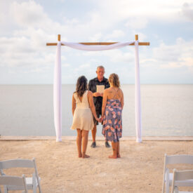 b wedding ath the beach